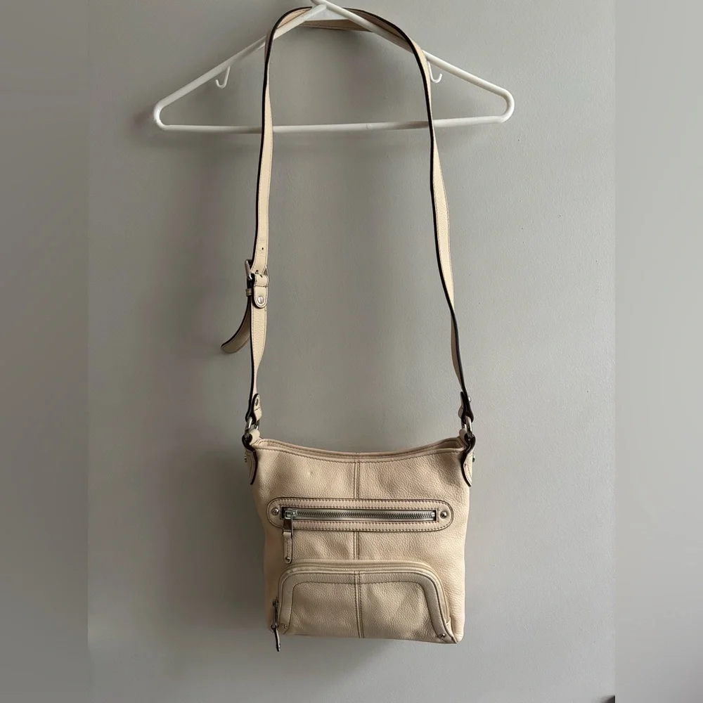 Tignanello Cream Leather Shoulder Bag - Picture 2 of 16